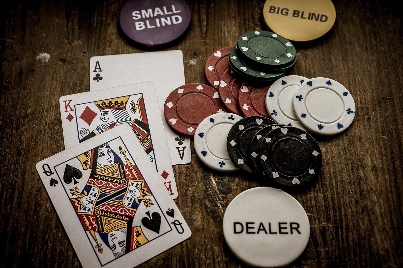 ¿Cuál es la diferencia entre los juegos de casino online y los tradicionales?